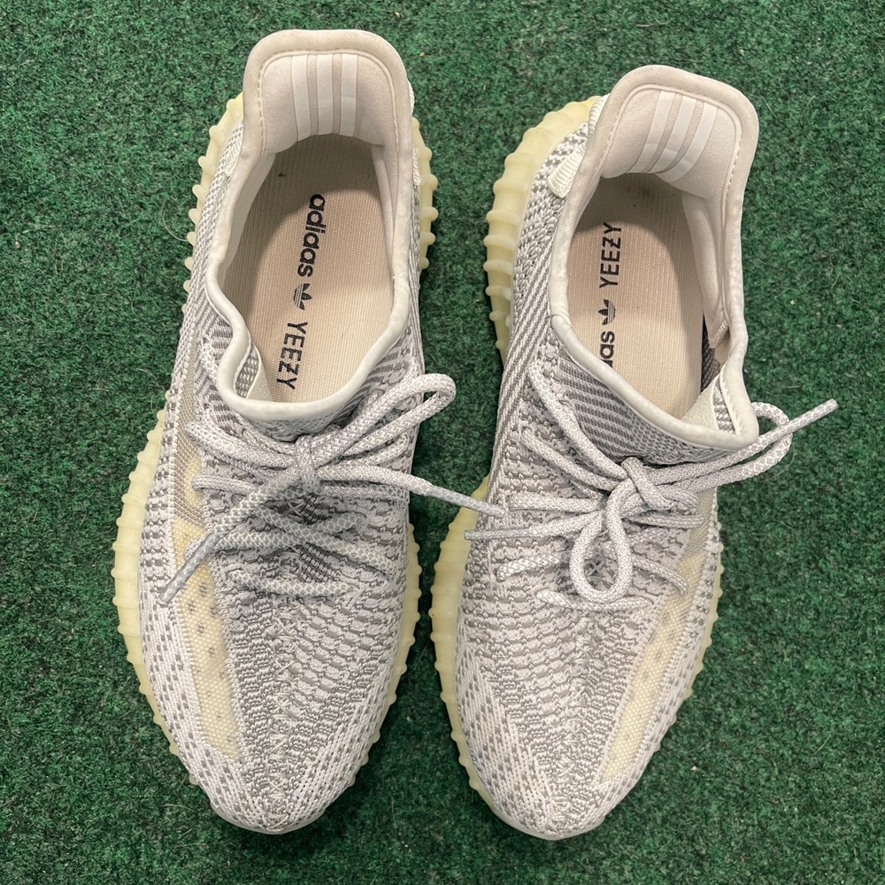 Yeezy V2 Static Sneakers - Picture 5 of 10